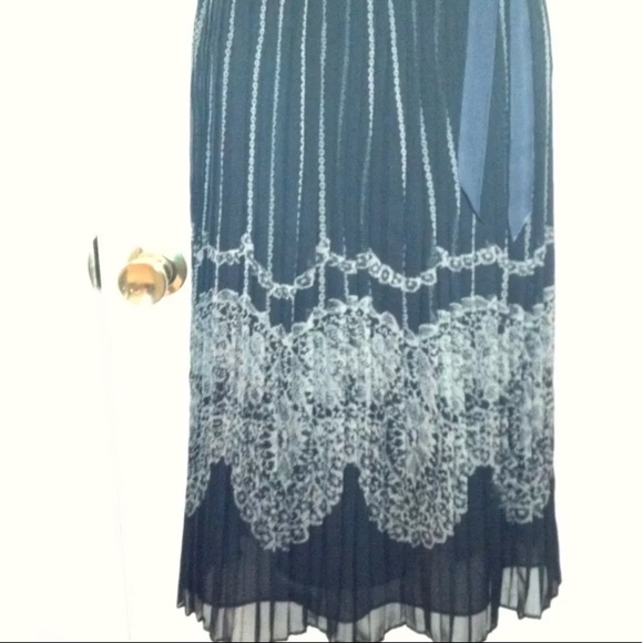 Ann Taylor LOFT Knife Pleat Dress spaghetti Strap - Picture 6 of 8